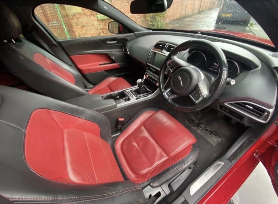 Dezmembrez jaguar xe 2016