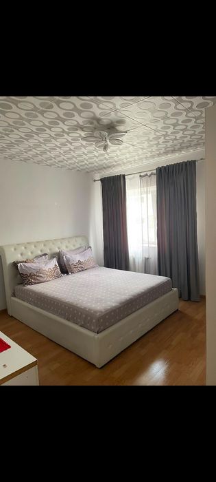 Închiriez garsonieră