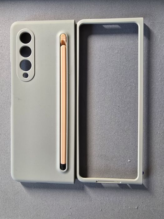 Huse Samsung Fold 3 - noi