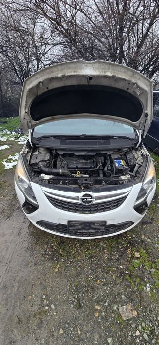 Opel zafira 1.6 turbo metal 150ps