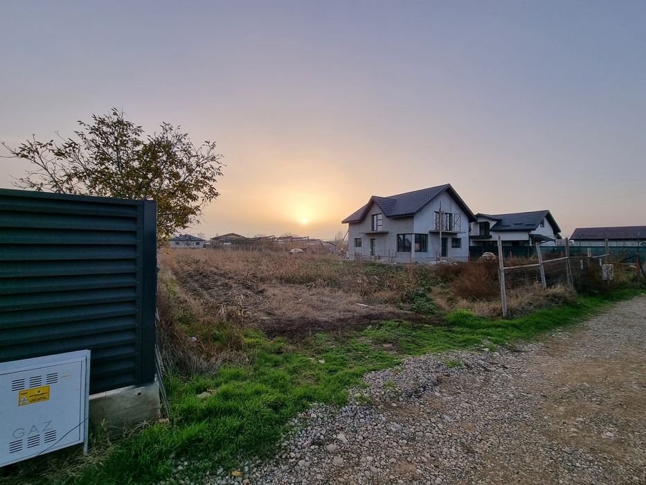 Teren intravilan 1.567 mp Comuna Mărăcineni, sat Potoceni