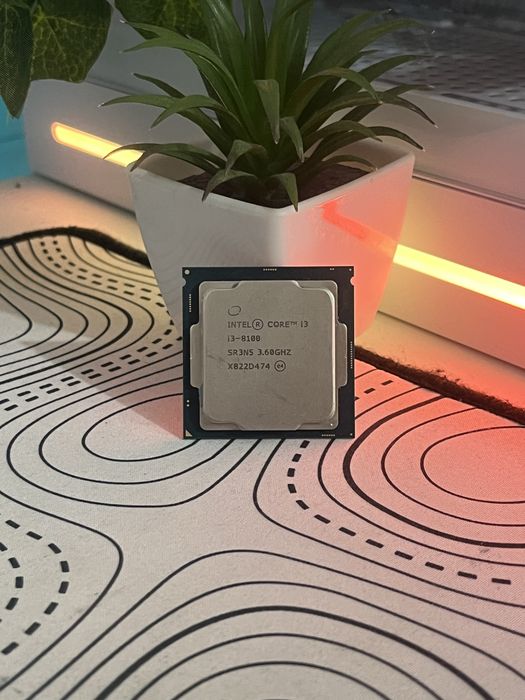 Процесор Intel Core i3-8100 (3.60 GHz, LGA1151)