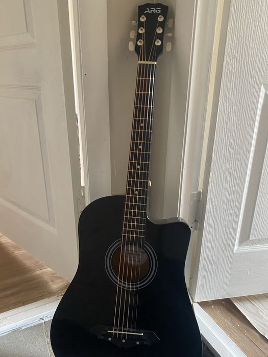 Новый гитара тиімді бағамен