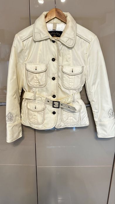 Geaca cu detalii din piele