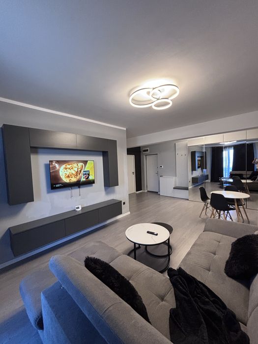 Apartament 2 camere de lux+loc de parcare.