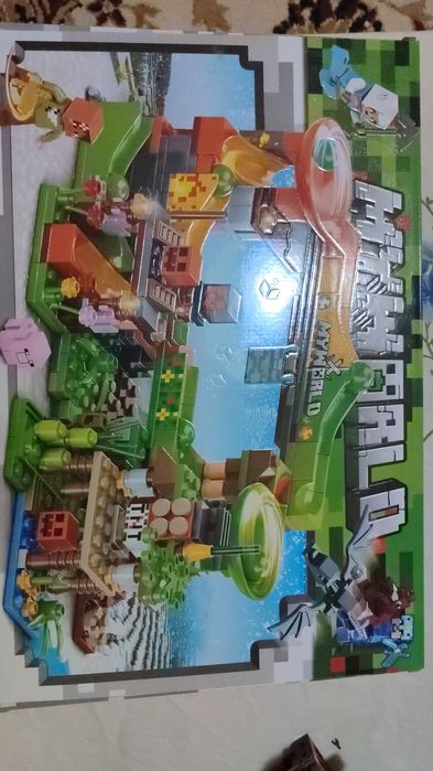 Игрушка лего               .