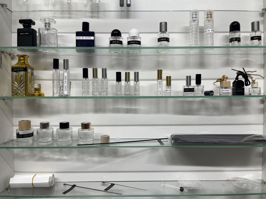 Флаконы,атомайзеры,графины,миски оптом