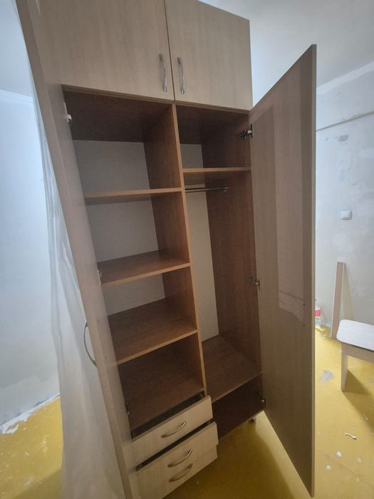 Шкаф для вещей.                       .