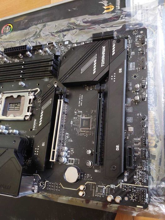 Intel Core i7 13700KF + MSI B760 Tomahawk Wi-Fi DDR5
