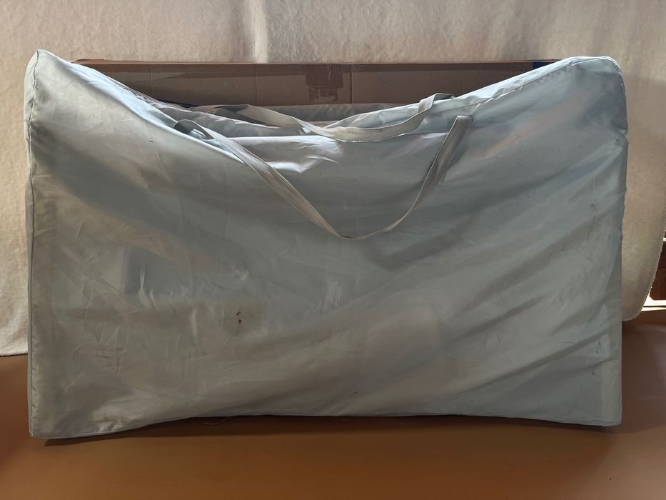 Детско легло next to me