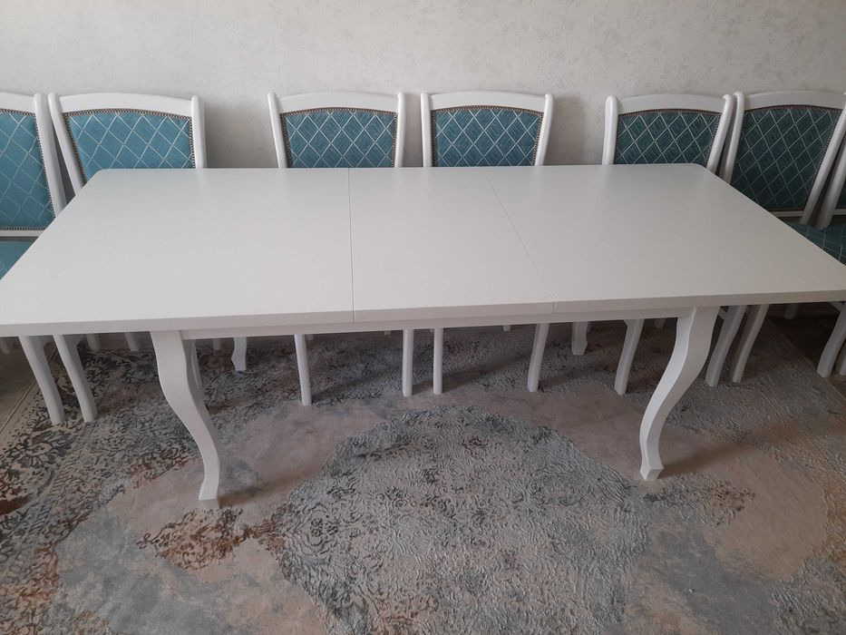 Срочно продам стол стулья