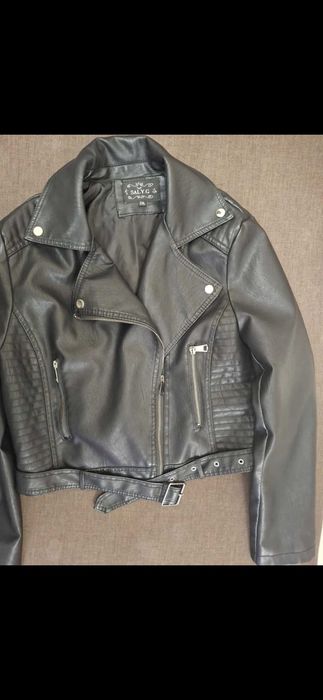 Дамско кожено яке