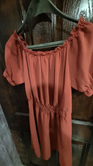 Лятна розова рокля