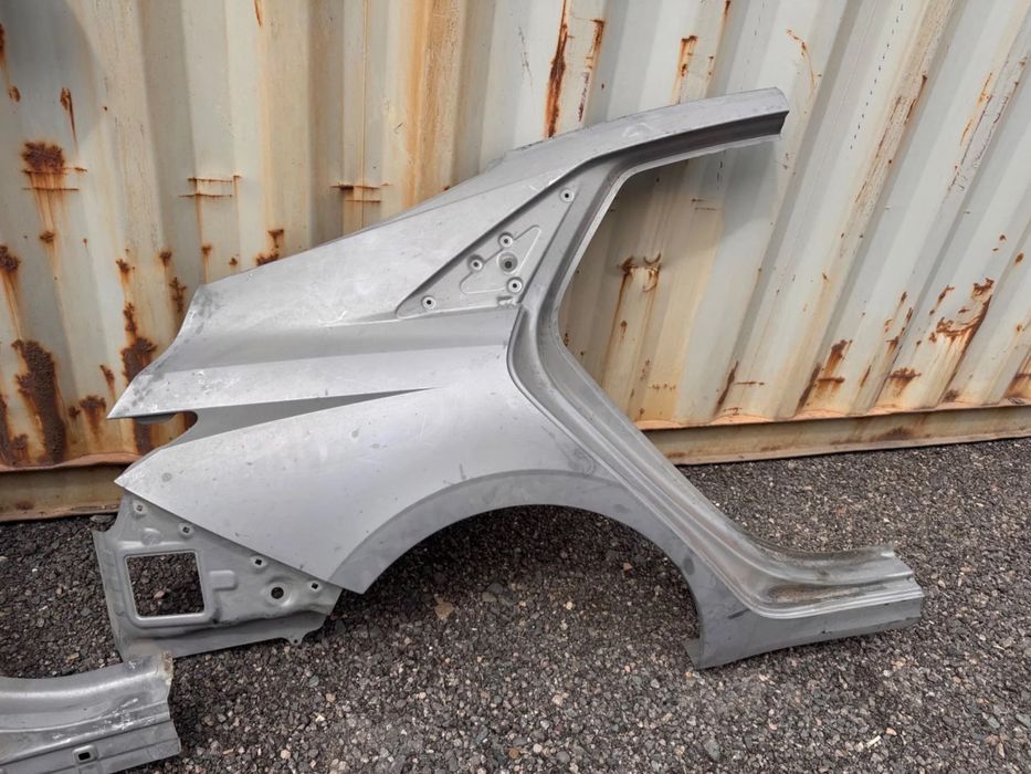 Hyundai Elantra задний крыло