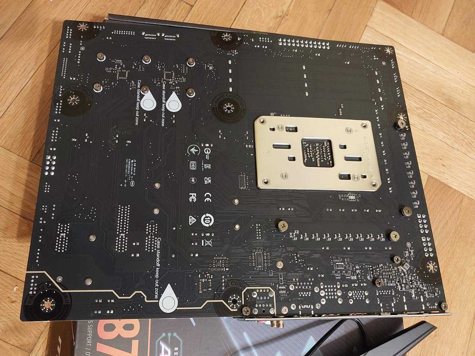 AMD Ryzen 9 7950X3D + MSI X870E Gaming Plus Wi-Fi