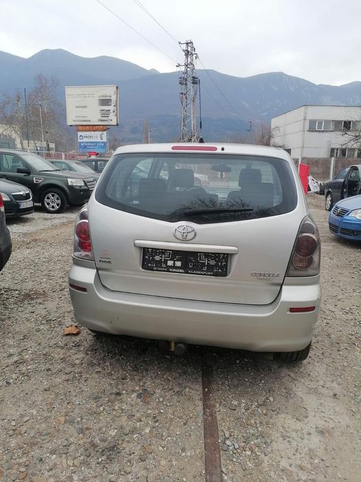 Toyota corolla verso 2.2D4D 100KW   2AD FTV FHV за части