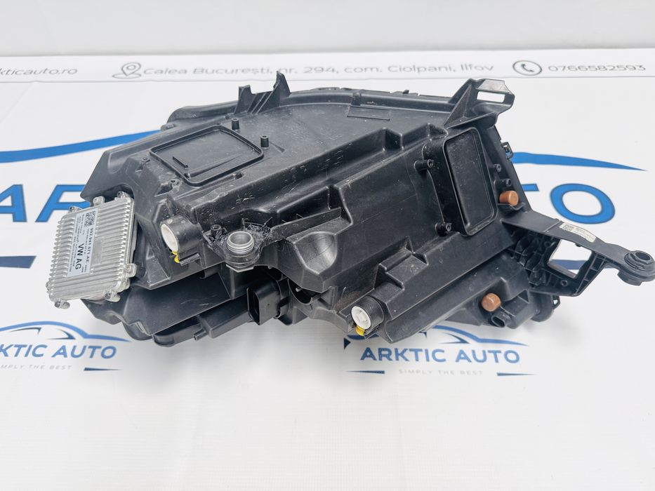 Far dreapta Full Led Skoda Kamiq cod 658941015D