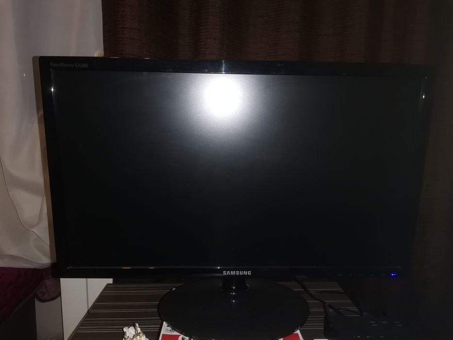 Монитор Samsung S24A300H