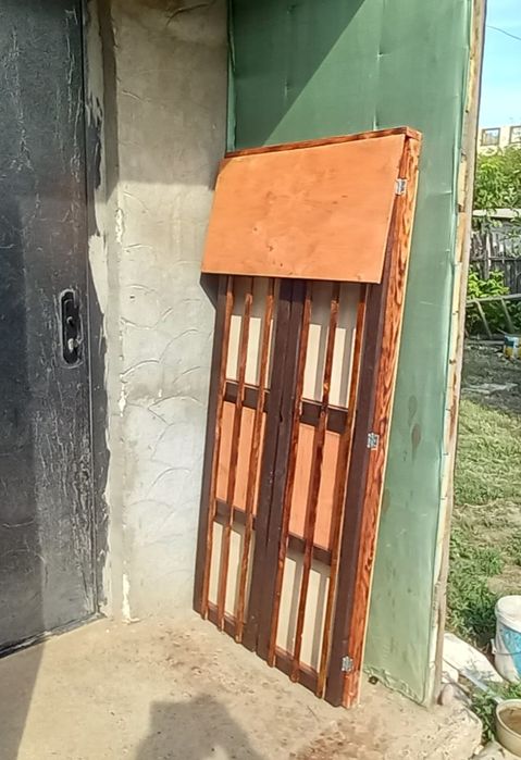 Этажерка бытовая.