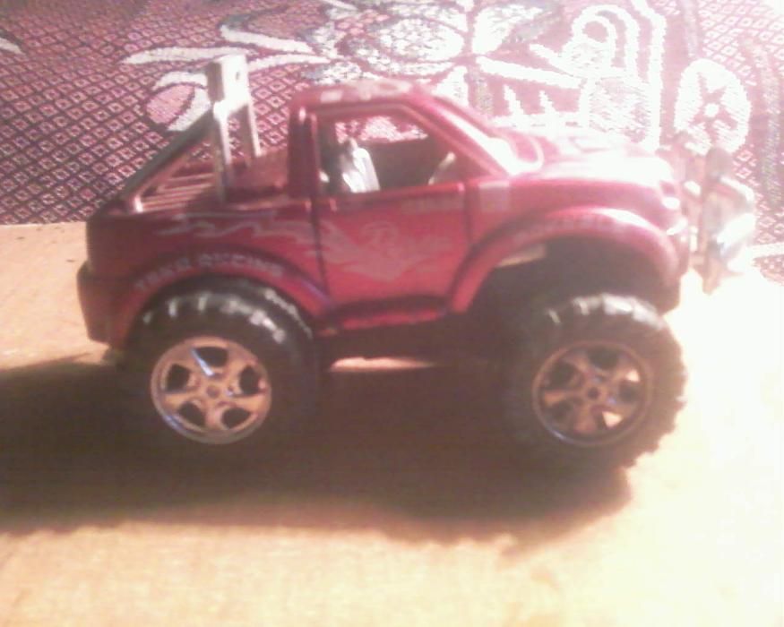 Игрушки (пластмассовые)