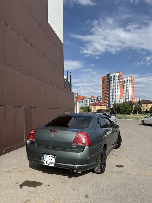 Mitsubishi galant 2004 2.4L галант