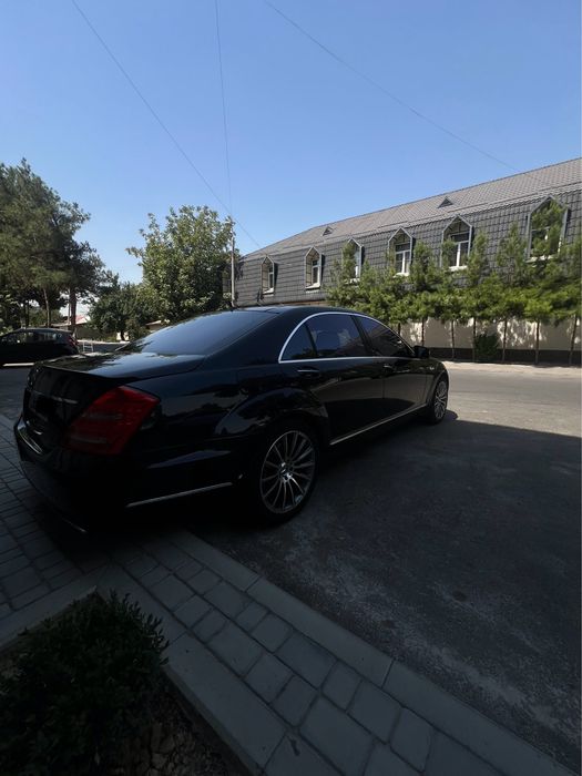 Mercedes benz s-class