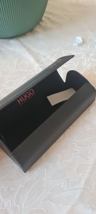 Кутия за очила HUGO BOSS