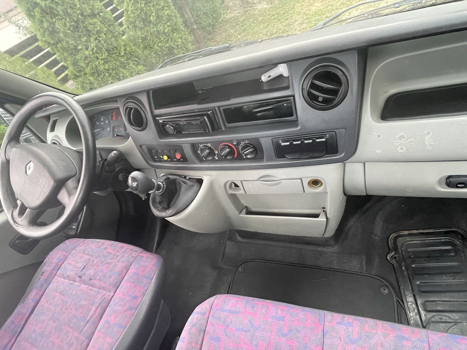 Renault Master autoplatforma
