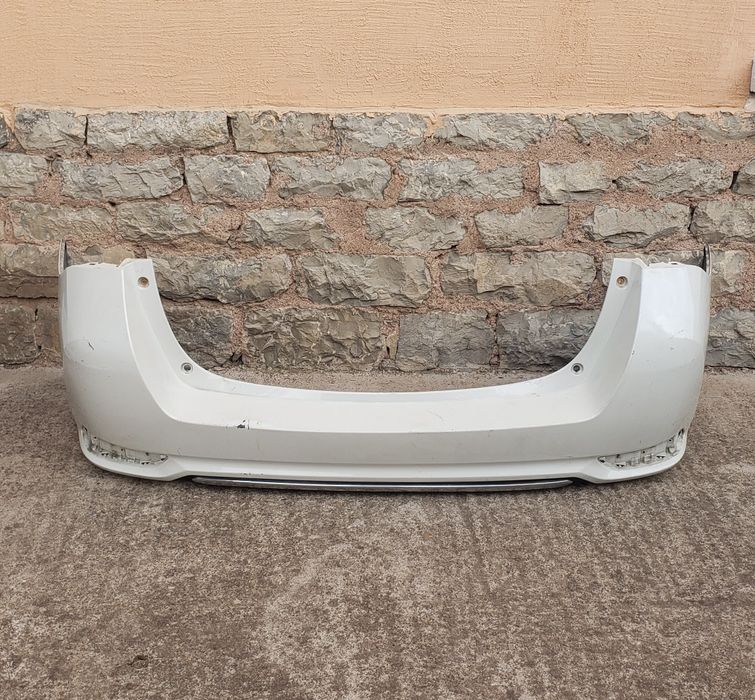 bronq/broni Toyota Yaris 2015-18g.