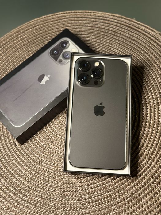 iPhone 13 Pro Graphite stare excelenta 89% la cutie + 2 huse