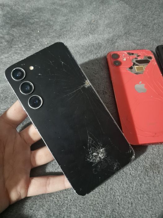 Telefoane pentru piese