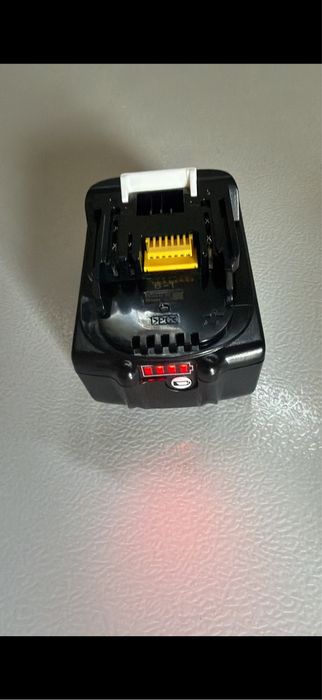 Baterii makita 6ah NOI 150 RON BUCATA