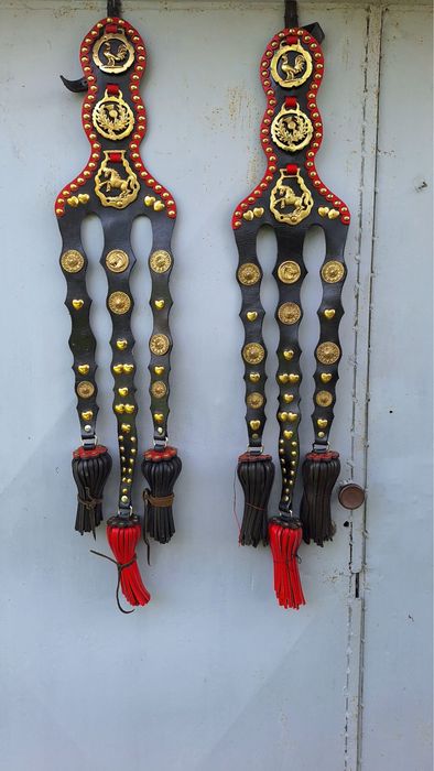 Vând hamuri cai