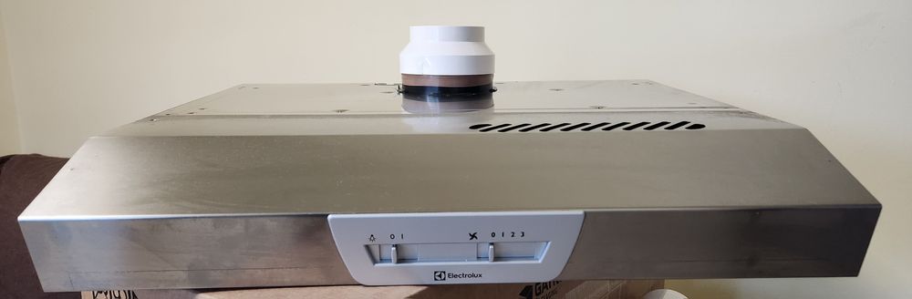 Vând Hotă Electrolux
