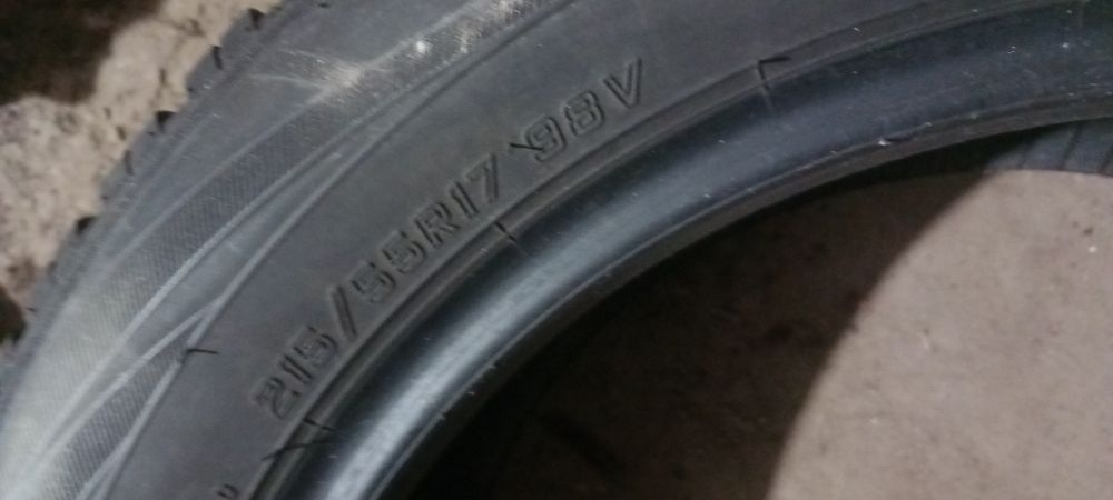 Vand Anvelope 215 /55 R 17  iarna  Falken