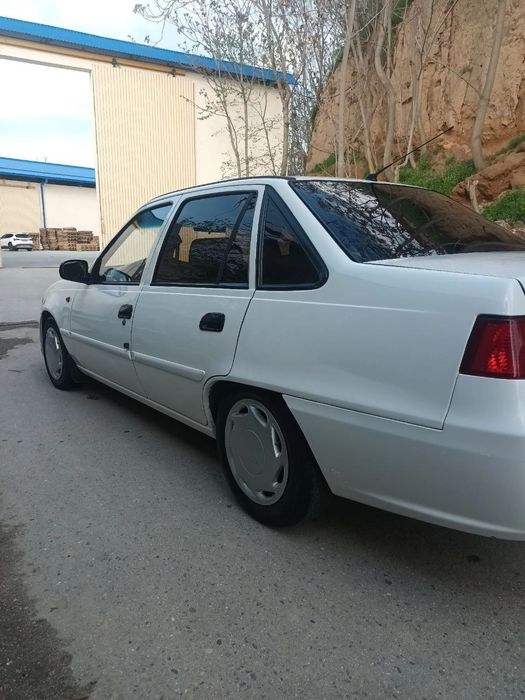 Нексия 2 срочно сотилади