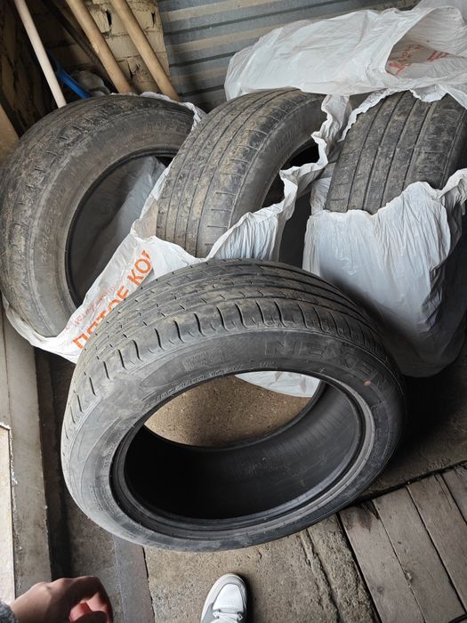 Продам Шины 255/50/19