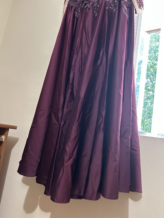 Rochie Lungă elegantă Grena Vișiniu !! Preț Negociabil !!