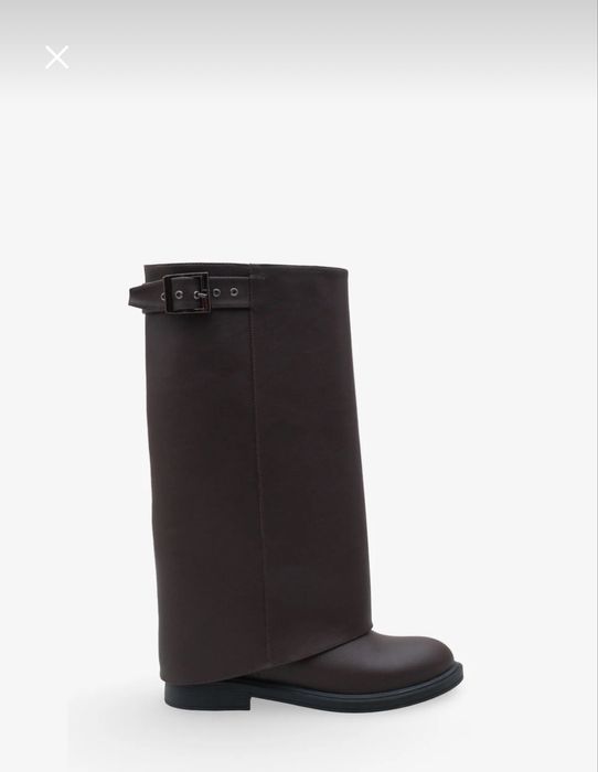 Кафяви ботуши. Интересен модел