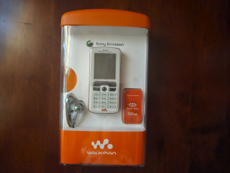 Sony Ericsson W800i – Nou Nouț – Sigilat din Fabrică – Unicat!