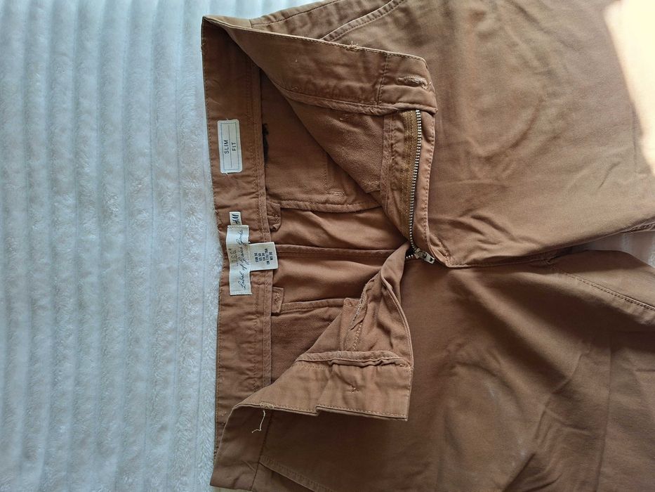 Джинсы  H&M  подростковые в отличном состоянии