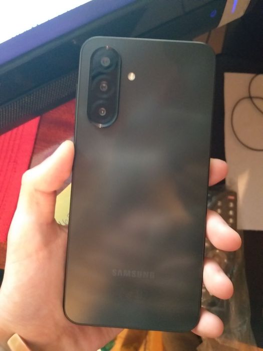 Vand telefon Samsung Nou