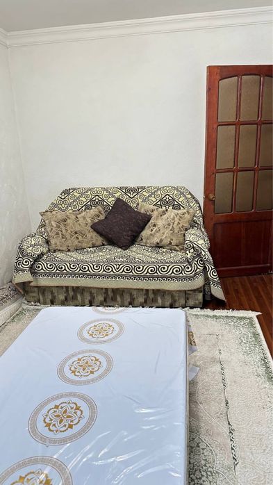 Новомосковский 2х-комнатная /2/5 с ремонтом ориентир кафе вечер