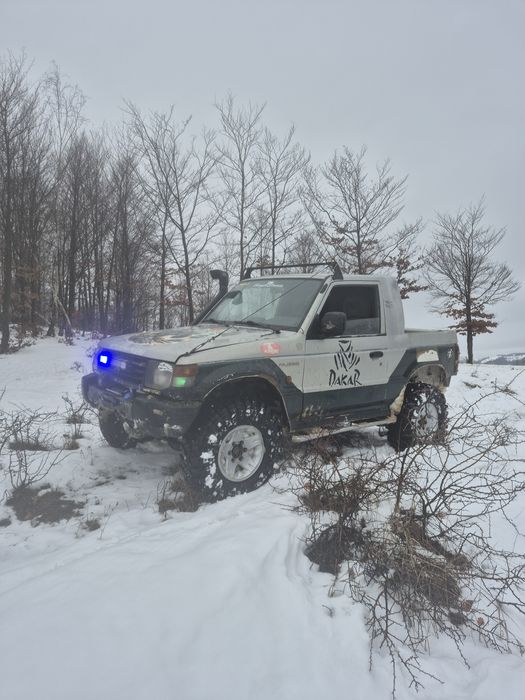 Mitsubishi pajero 2.5