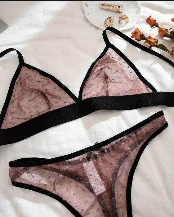 Комплекте нижнее белье