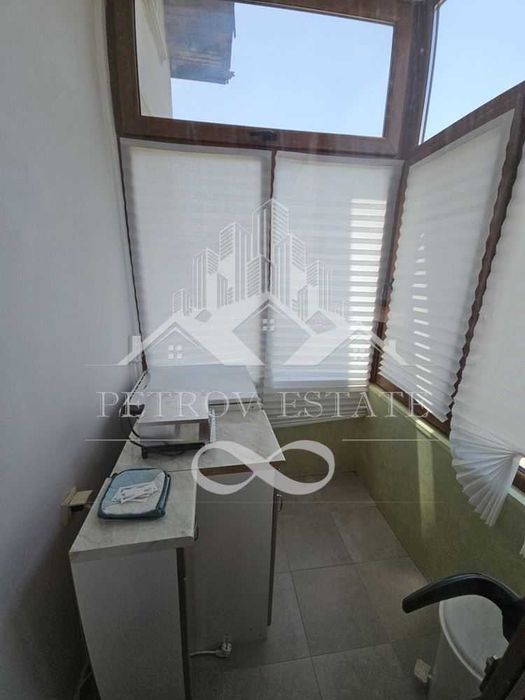 2 Етажа от къща с отлична локация във Велинград