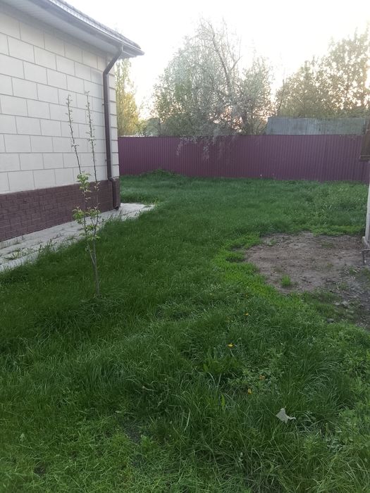Покос травы триммером штиль