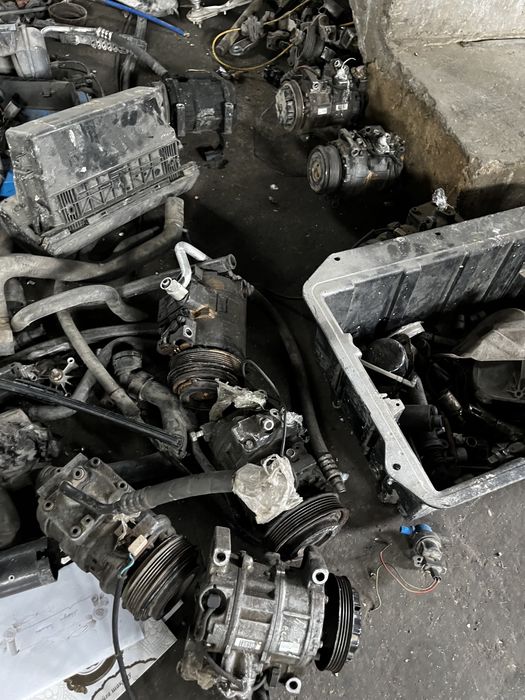 Mitsubishi Pajero  кондёр компрессор 2.8