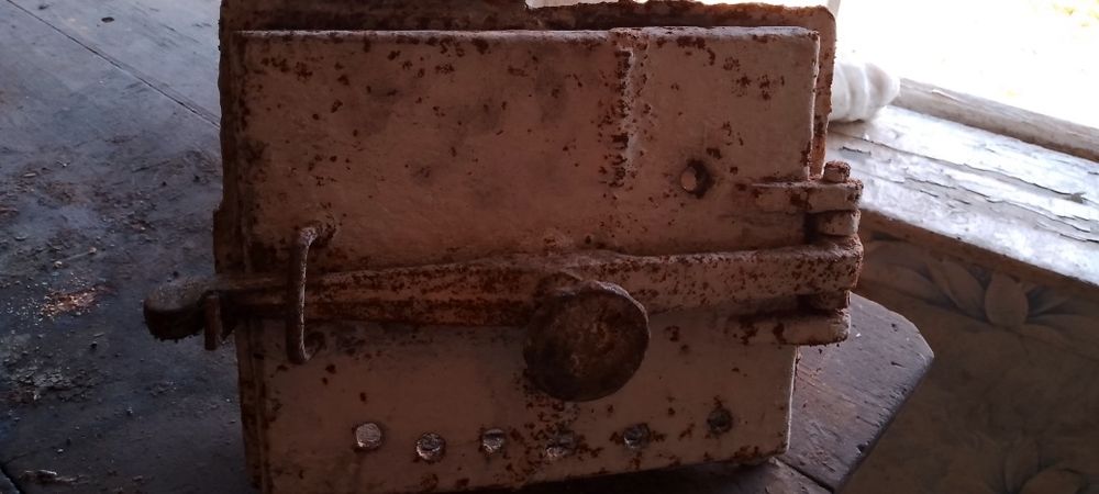 Продам для печи дверцы колосник и кольцо