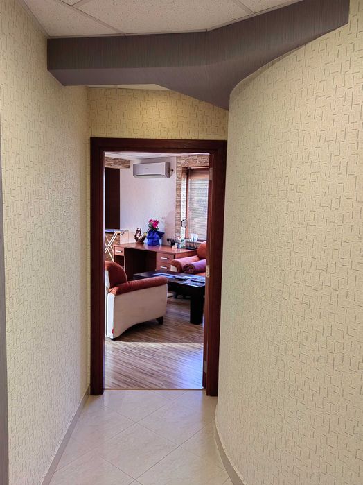 3 - стаен апартамент 100 кв. м. в идеален център на гр. Враца.